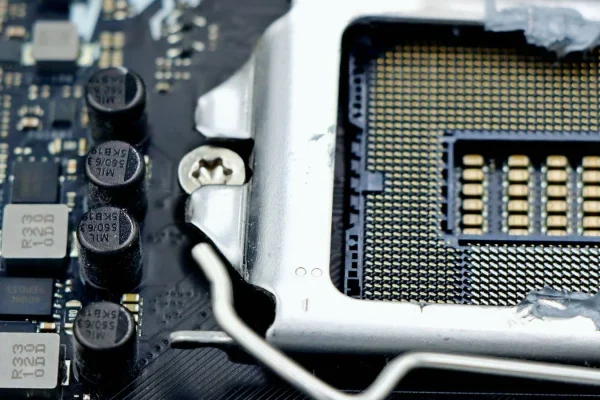 CPU 교체 후 부팅이 안 되면 바이오스 버전부터 의심하세요