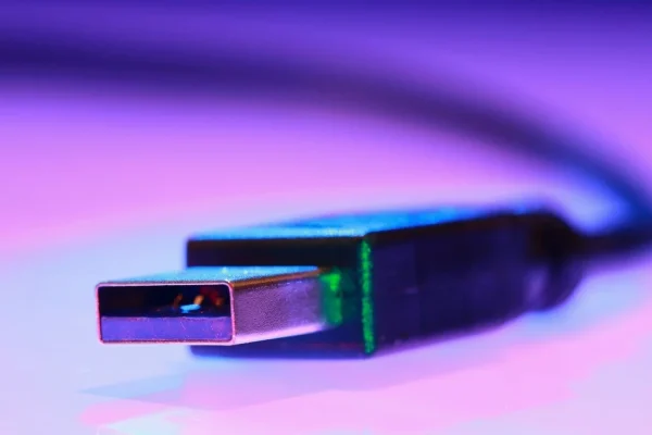 USB 인식 안됨, 뒷면 포트부터 꽂고 윈도우가 보여 주는 모양으로 가르기